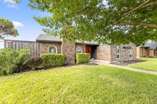2902 High Plateau Dr, Garland, TX 75044 - Photo 3