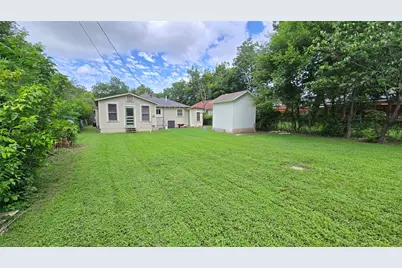 922 Hollywood Avenue, Dallas, TX 75208 - Photo 21