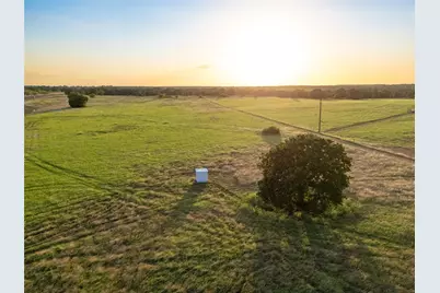 300 County Road 1475, Alvord, TX 76225 - Photo 17