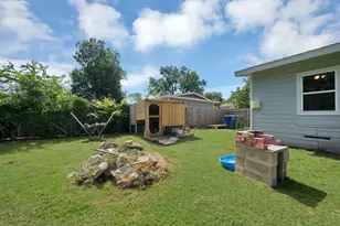 113 E Linda Dr, Garland, TX 75041 - Photo 9