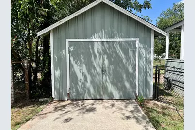 407 Baylor Street, Nocona, TX 76255 - Photo 31