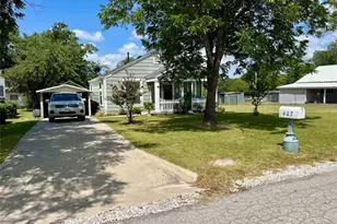 407 Baylor St, Nocona, TX 76255 - Photo 1