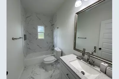 1302 E Humbolt Street, Fort Worth, TX 76104 - Photo 7