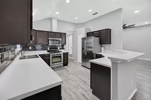 3514 Daisy Ln, Grand Prairie, TX 75052 - Photo 7