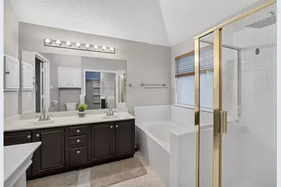 3514 Daisy Lane, Grand Prairie, TX 75052 - Photo 19