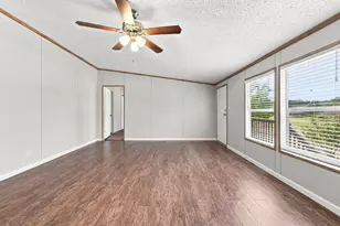 110 Draper Dr, Springtown, TX 76082 - Photo 9