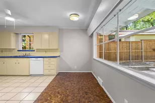 985 N Rustic Cir, Dallas, TX 75218 - Photo 9