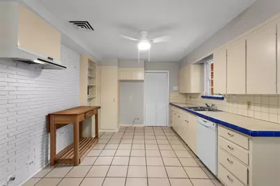 985 N Rustic Circle, Dallas, TX 75218 - Photo 11