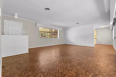 985 N Rustic Circle, Dallas, TX 75218 - Photo 7