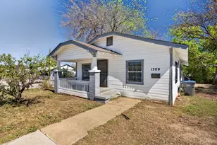 1309 S Riverside Dr, Fort Worth, TX 76104 - Photo 1