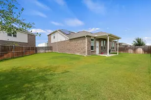 824 Lemongrass Ct, Fort Worth, TX 76131 - Photo 13