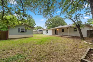 604 Lee St, Sulphur Springs, TX 75482 - Photo 29