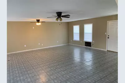 404 S Belknap Street, Mexia, TX 76667 - Photo 3