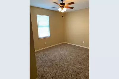 404 S Belknap Street, Mexia, TX 76667 - Photo 5