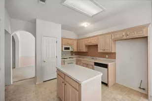 817 Willow Ct, Saginaw, TX 76179 - Photo 17