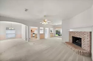 817 Willow Ct, Saginaw, TX 76179 - Photo 7