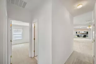817 Willow Ct, Saginaw, TX 76179 - Photo 5