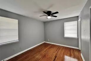714 Cranbrook Ln, Grand Prairie, TX 75052 - Photo 11