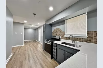 714 Cranbrook Lane, Grand Prairie, TX 75052 - Photo 7