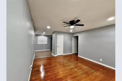 714 Cranbrook Lane, Grand Prairie, TX 75052 - Photo 3