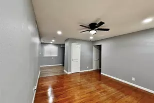 714 Cranbrook Ln, Grand Prairie, TX 75052 - Photo 3