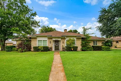 820 NE 32nd, Paris, TX 75460 - Photo 1