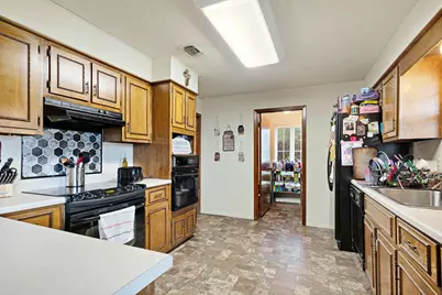 820 NE 32nd, Paris, TX 75460 - Photo 5