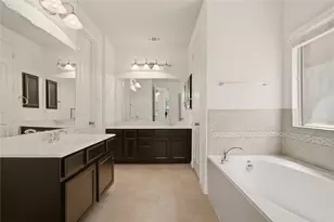 201 Oak Point Dr, McKinney, TX 75071 - Photo 19