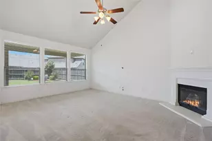 201 Oak Point Dr, McKinney, TX 75071 - Photo 15
