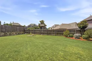 201 Oak Point Dr, McKinney, TX 75071 - Photo 37