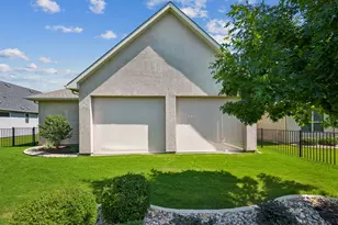 9513 Siltstone Dr, Denton, TX 76207 - Photo 29