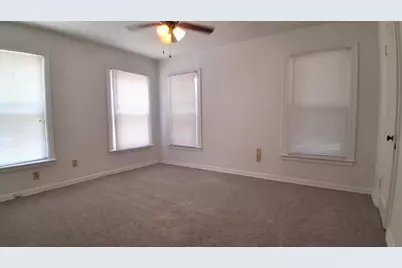 1805 Robinwood Drive, Fort Worth, TX 76111 - Photo 13