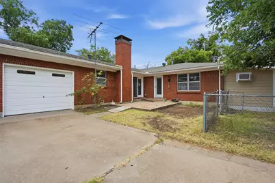 206 McAnear Street, Cleburne, TX 76033 - Photo 17