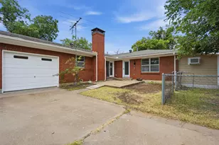 206 McAnear St, Cleburne, TX 76033 - Photo 17