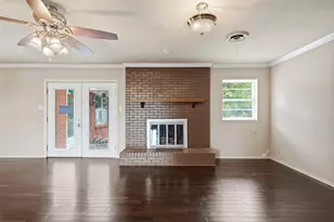 206 McAnear St, Cleburne, TX 76033 - Photo 5