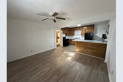 3578 Wayside Avenue, Fort Worth, TX 76110 - Photo 3