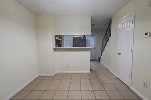 625 Carriagehouse Ln, Garland, TX 75040 - Photo 3