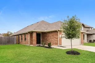 1607 Dove Cir, Ennis, TX 75119 - Photo 1