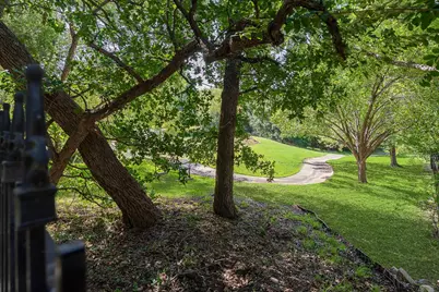 105 Latrobe Court, Southlake, TX 76092 - Photo 29