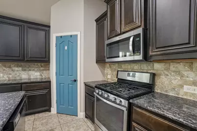 1075 Carpenter Court, Lavon, TX 75166 - Photo 9
