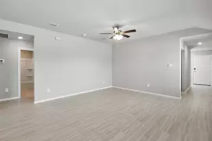 545 Sterling Thicket Ln, Denton, TX 76259 - Photo 17