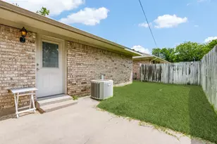 808 W Belden St, Sherman, TX 75092 - Photo 11