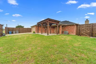 602 Hearthstone Drive, Lancaster, TX 75146 - Photo 27