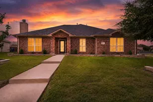 602 Hearthstone Dr, Lancaster, TX 75146 - Photo 1