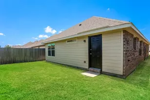1607 Mark Ln, Ennis, TX 75119 - Photo 3