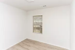 1607 Mark Ln, Ennis, TX 75119 - Photo 11