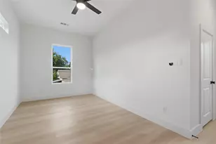 2329 Stoneman St, Dallas, TX 75215 - Photo 25