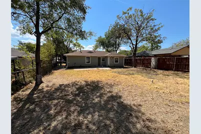 710 Apache Trace, Grand Prairie, TX 75051 - Photo 21
