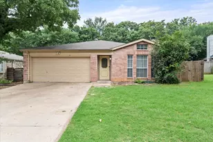 1217 Hidden Creek Dr, Mansfield, TX 76063 - Photo 1