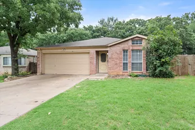 1217 Hidden Creek Drive, Mansfield, TX 76063 - Photo 3